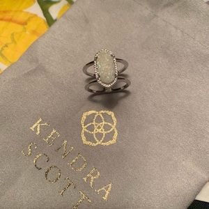 NWOT KS Elyse Iridescent white Drusy Ring